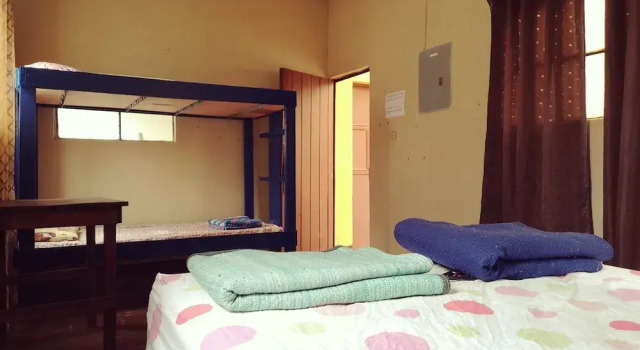 Casa Mirella, Book Hotel Hotels in Zacatepeques with Parking, Parking
