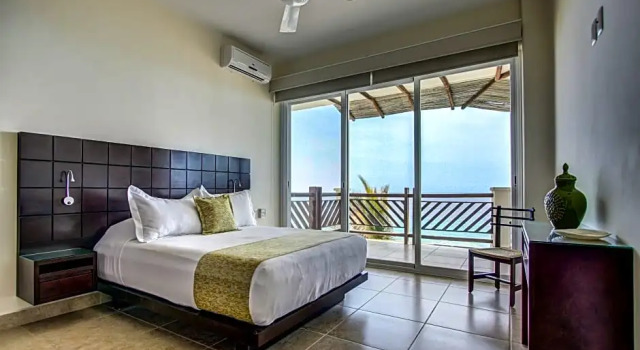 Номер с 4 комнатами oceanfront Oceanfront Apartments Vivo Resorts Puerto Escondido
