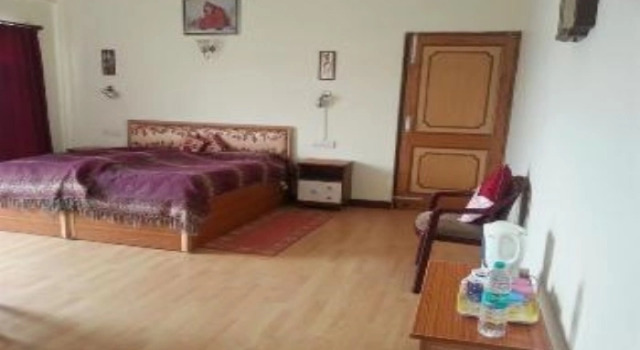 Aapo Aap Home Stay