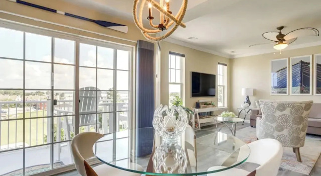 Walkable Condo w/ Drawbridge Views in Cambridge, Varaa Huoneisto Cambridge Maryland