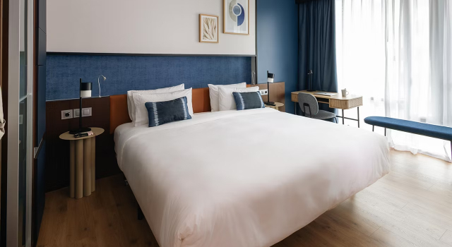Полулюкс Crowne Plaza Madrid - Centre Retiro by IHG