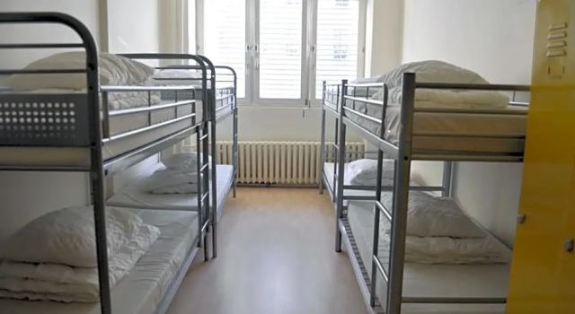 Кровать в общем номере All In Hostel