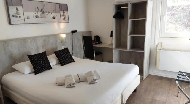Двухместный номер Standard Brit Hotel Bosquet Carcassonne Cité