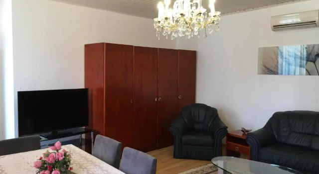 Апартаменты с 2 комнатами Lovely Apartment I Close to Main Station I 10 Minutes to Belvedere