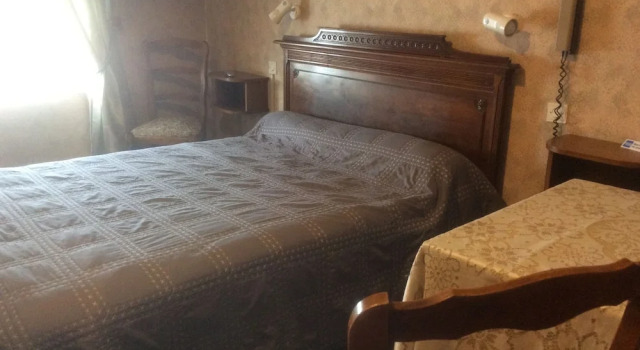 Hôtel Du Commerce, Rezerwuj Hotel Pont-de-Vaux Ain