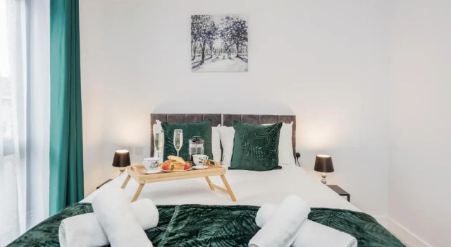 Watford Cassio Luxury - Modernview Serviced Accommodation, Забронировать Отель Отели Уотфорд 3 звезды, рядом с Watford Colosseum, 3*