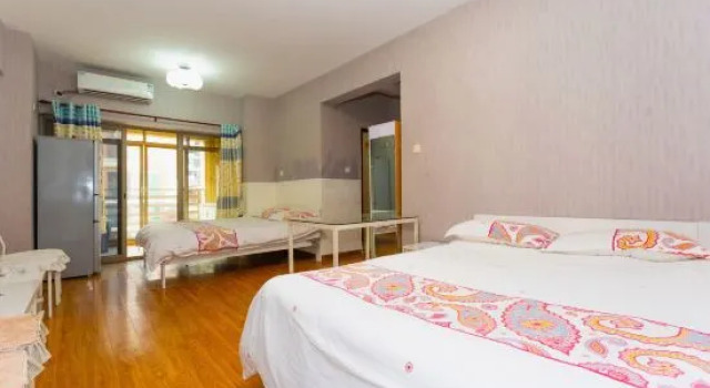 Люкс Comfort City Xinjia Apartment Hotel