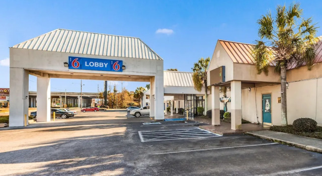 Studio 6 Florence, SC, Забронировать Мини-отель Мини-отели Южной Каролины, Мини-отель