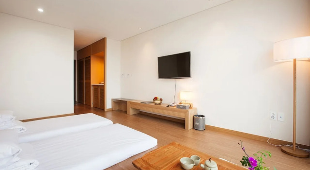 Номер Standard с видом на горы YOUUS Hotel