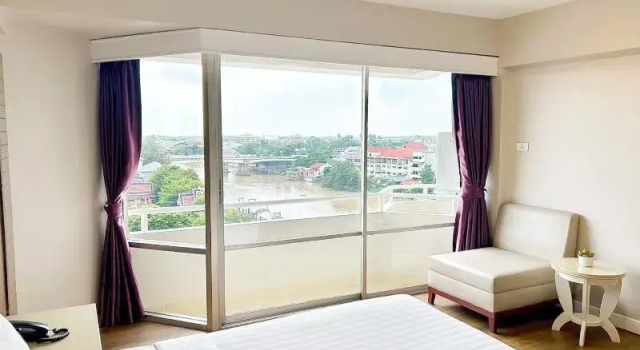 Двухместный номер Deluxe с балконом и с видом на реку Ayothaya Riverside Hotel