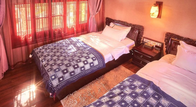 Shaxi Aoding Courtyard, Book Hotel Shaxi Yunnan