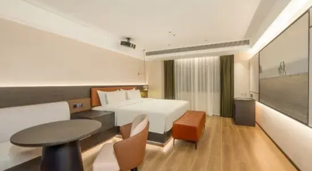Люкс West City Man Yue Hotel