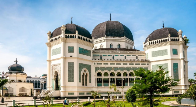 Semarak International Hotel, Rezerwuj Hotel Medan Sumatra