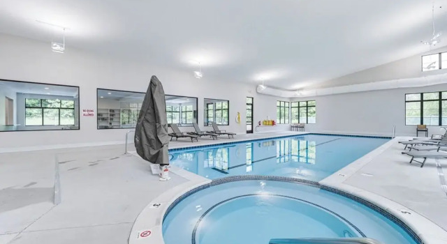 Апартаменты с 3 комнатами с балконом Harbor Springs Condo w/ Fireplace Near Skiing!