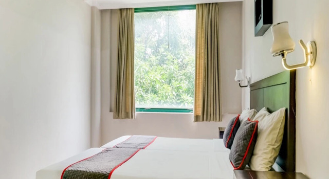 Studio Townhouse OAK Hotel Grand Cikarang