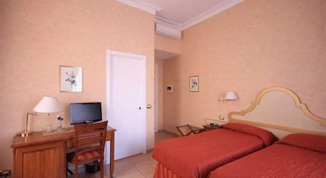 Номер Standard Roman Terrace