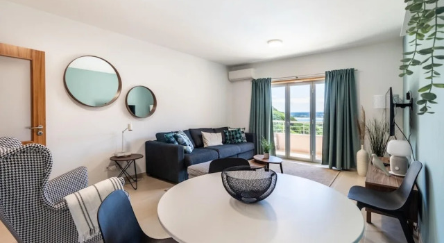 Bay View -T1 in S o Martinho do Porto, Rezervovat Apartmán Hotely v Oeste s parkováním, Parkování