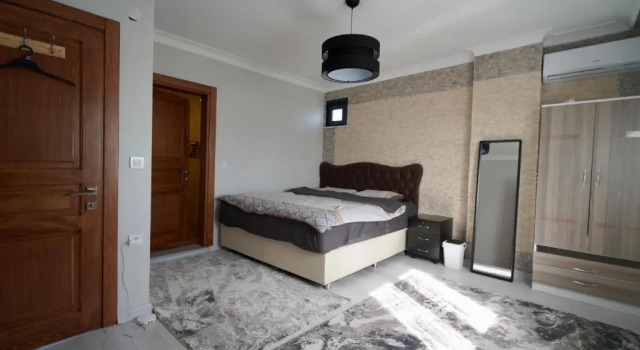 luxury sea view villa in silivri , istanbul, Book Villa Hoteller i Silivri med parkering, Parkering