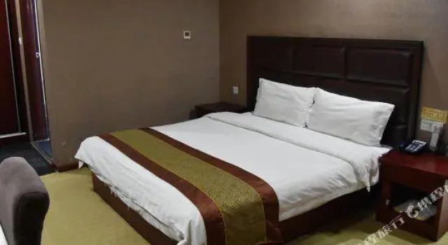 Люкс Jinyuan Holiday Hotel