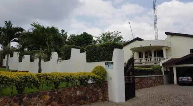Bella Vista Luxury Guest House, Prenota Affittacamere Affittacamere a Akwapim North, Affittacamere