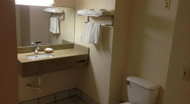 Standardowy czteroosobowy pokój Budget Inn Plainview