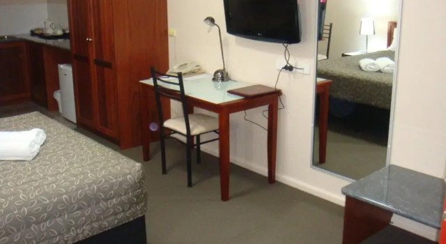 Top of the Town Motel & Apartments, Buchen Sie Ferienwohnung Benalla Victorian High Country