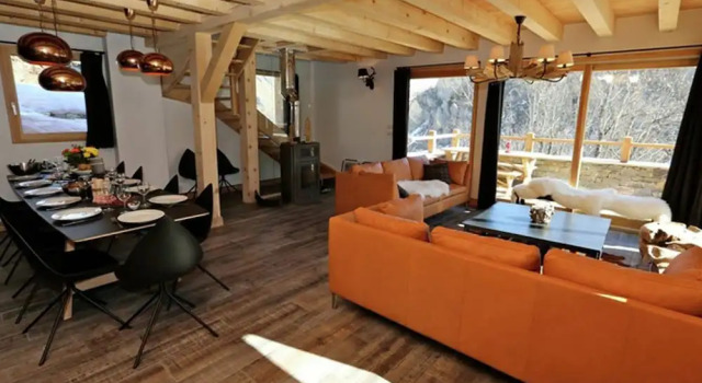 Luxury Chalet in Valloire With Wood Burning Stove and spa, Забронировать Шале Виллы Овернь-Рона-Альпы, Вилла
