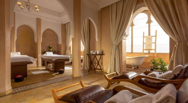 Hôtel Du Golf Marrakech, Rezerwuj Hotel Hotele w Marrakech-Tensift-Haouz z wyżywieniem, Półpełne / Pełne wyżywienie