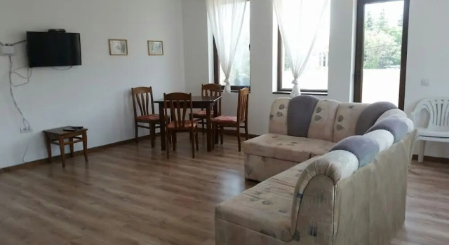 Inviting 1-bed Apartment in Aleksandrovo
