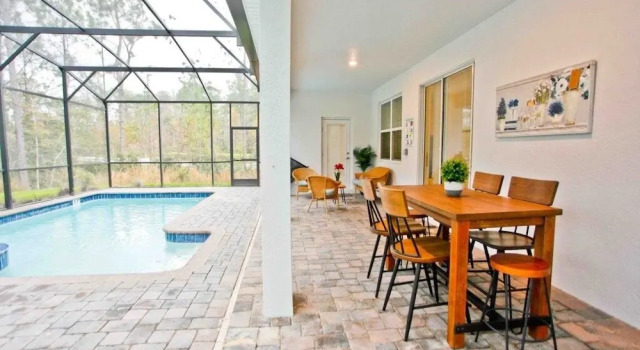 Storey Lake 7 Bedroom With Extra Large Bedrooms! 7 Home by RedAwning