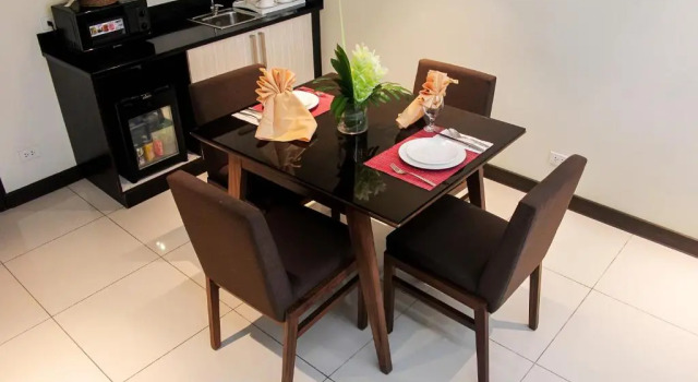 Полулюкс c 1 комнатой Brentwood Suites