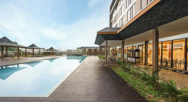 Myze Hotel Sumenep, Book Hotel Hotels in East Java with a Pool, Swimming Pool