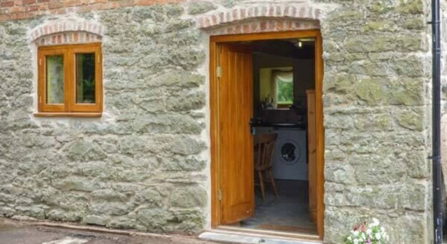 The Old Mill, Book Feriehus Hoteller i Church Stretton med parkering, Parkering