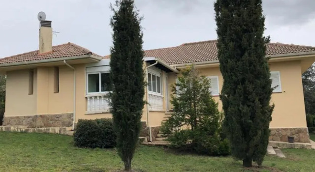 Casa El Charrancito, Varaa Hotelli Hotellit Madridin maakunta pysäköinnillä, Pysäköinti