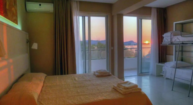 Четырёхместный номер Standard с частичным видом на море Sidari Beach Hotel