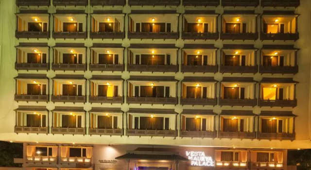 Двухместный люкс Vesta Maurya Palace