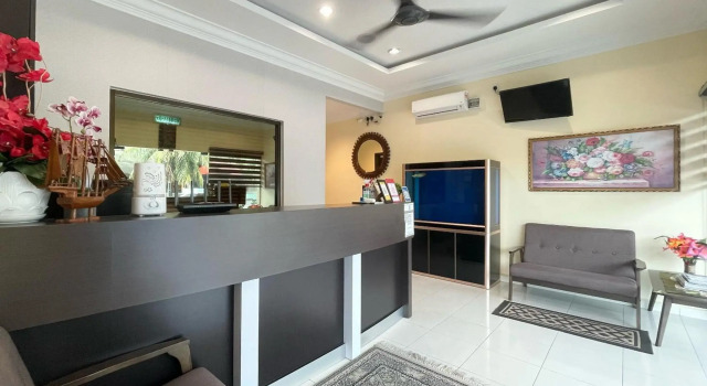 OYO 90369 Safari Hotel Lumut