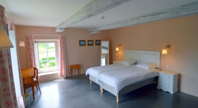 Elegant Estate Stay, Maredsous