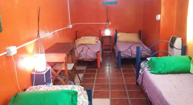 Hospedaje La Rana, Rezerwuj Hotel Flores Buenos Aires