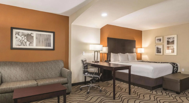 Двухместный номер Deluxe La Quinta by Wyndham Knoxville Central Papermill