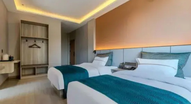 Семейный люкс Qingyue Hotel (Yan'an Railway Station)