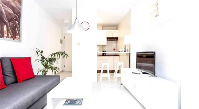 Apartment with One Bedroom in Puerto de Naos, with Furnished Balcony And Wifi - 100 M From the Beach, Забронировать Апартаменты/квартира Апартаменты Лос-Льянос-де-Аридане, Апартаменты/квартира