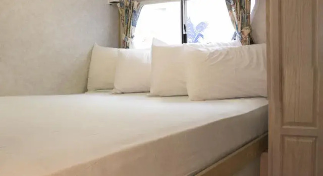 Trinity Lake Resorts & Marina, a Forever Resort, Boek Resort Resorthotels in Cedar Stock, Resort