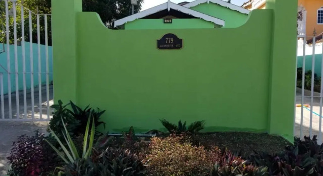 Wild Palm Villa Cozy 2BR/1BA Bungalow w/ Backyard Oasis