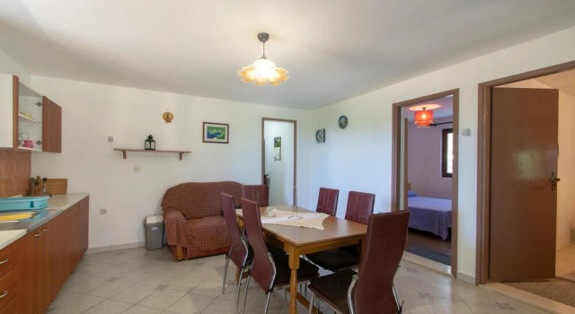 Beautiful Home in Smokvica With 4 Bedrooms and Internet
