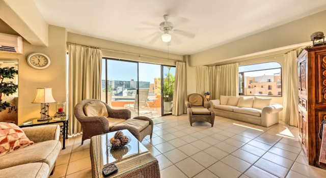 Апартаменты с 3 комнатами с балконом Marina View Cabo San Lucas Condo u003c 1 Mile to Beach