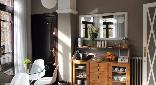 7 Moons B&B, Забронировать Отель Отели Коста-де-Валенсии с парковкой, рядом с Церковь Сан-Хуан-де-ла-Крус, Парковка