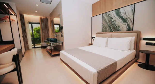 Двухместный номер Deluxe с балконом Hotel Jaroal