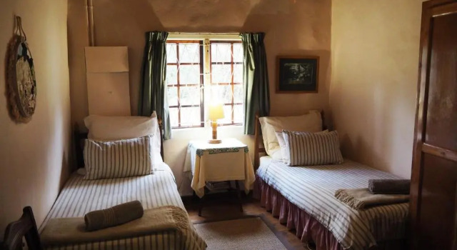 Коттедж с 3 комнатами Back o the Moon Holiday cottage