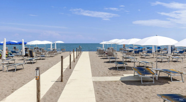 Апартаменты Cute beachfront apartment in Rosolina Mare, close to Venice.